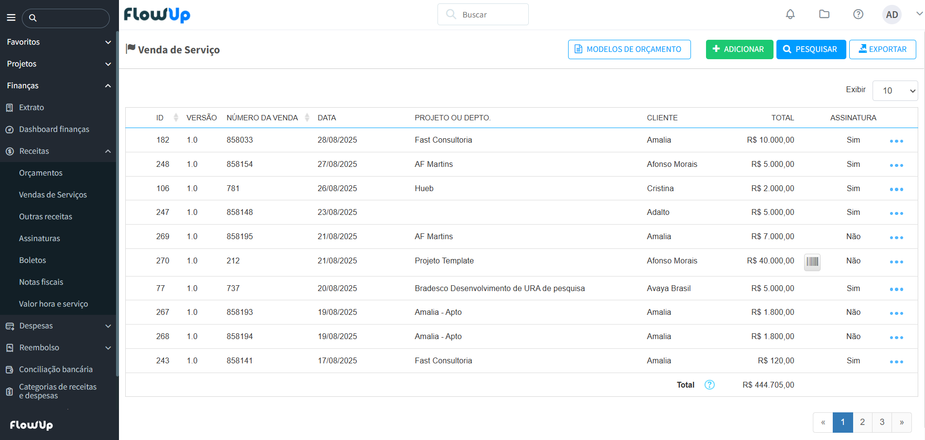 Listagem de vendas no FlowUp exibindo ID, versão, número da venda, data, cliente, projeto e ações disponíveis.